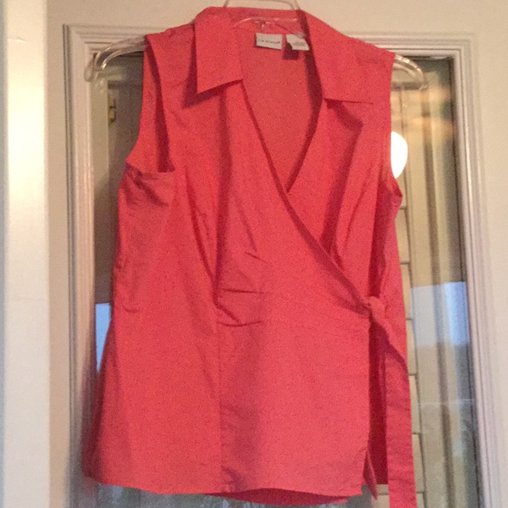 Women’s sleeveless blouse size XL